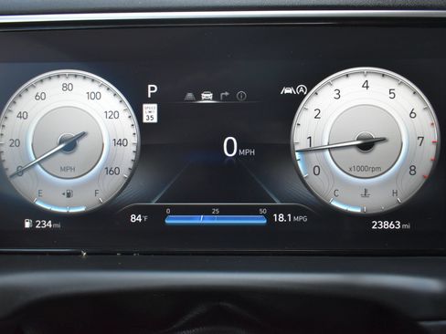 Used 2024 Hyundai Tucson Limited AWD/4WD image 34