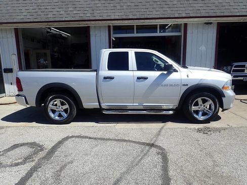 Used 2012 RAM 1500 Express AWD/4WD image 27