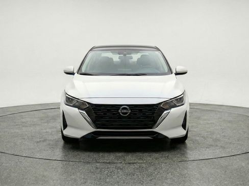 Used 2025 Nissan Sentra S FWD image 2