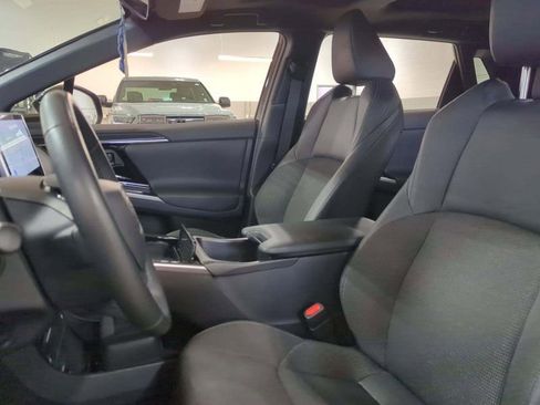 Used 2024 Toyota bZ4X XLE w/ Weather Package image 9