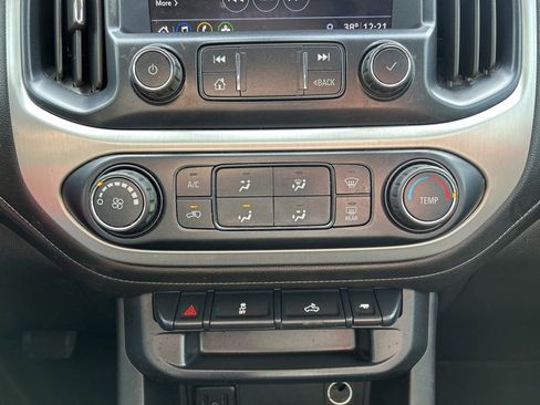 Used 2019 GMC Canyon SLE image 32