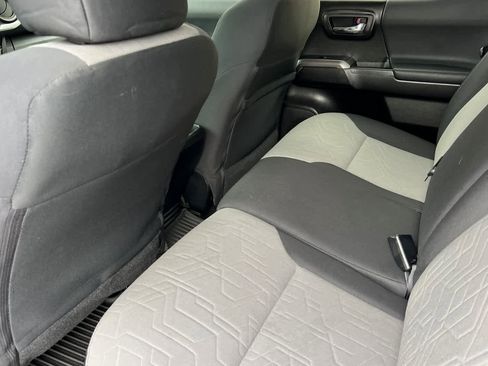 Certified 2021 Toyota Tacoma TRD Sport image 4