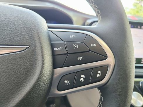 Used 2024 Chrysler Pacifica Touring-L w/ Road Tripper Package FWD image 22