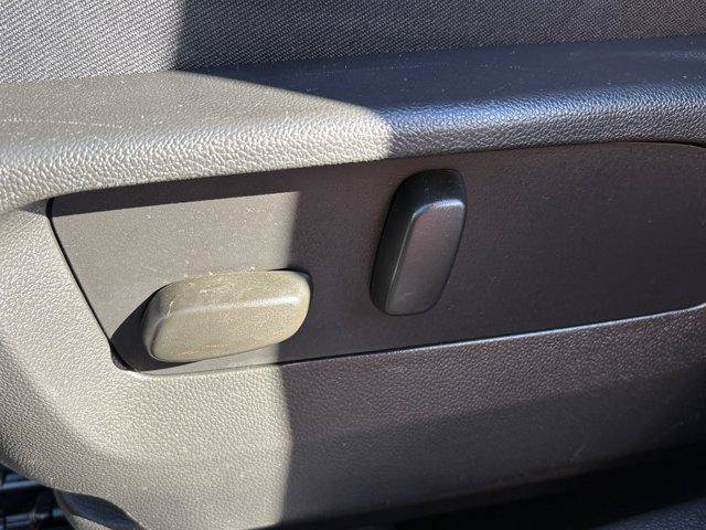 Used 2023 Buick Envision Essence FWD image 13