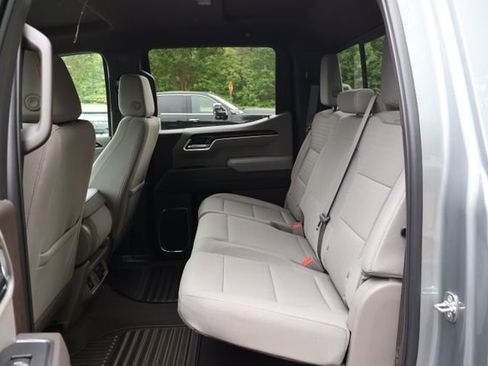 New 2026 GMC Sierra 1500 SLE w/ Preferred Package AWD/4WD image 19