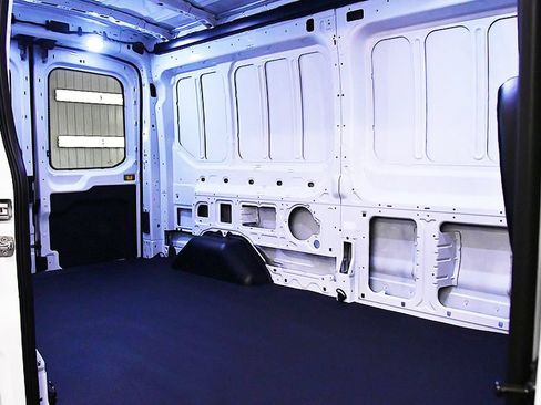 New 2026 Ford Transit 250 148 Medium Roof Extended AWD image 25