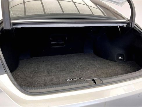 Used 2021 Lexus ES 300h w/ Premium Package image 27