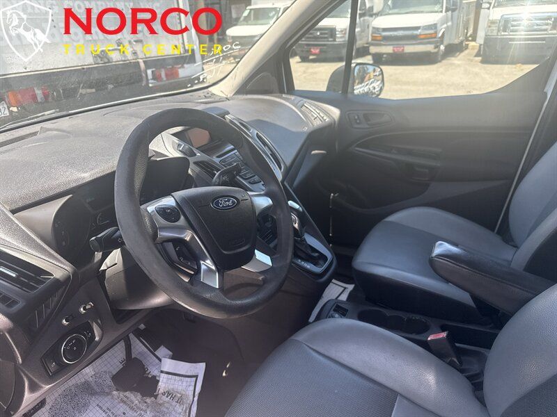 Used 2016 Ford Transit Connect XL FWD image 5