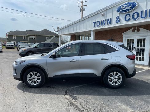 Used 2024 Ford Escape Active image 8