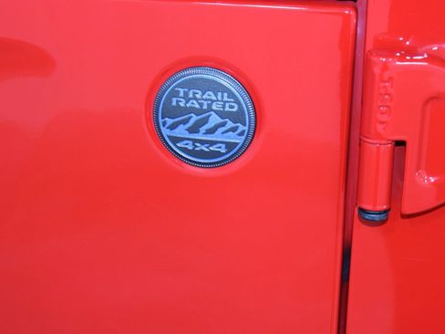 Used 2024 Jeep Wrangler Unlimited Rubicon 4xe image 13