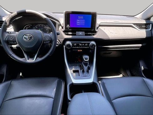Used 2023 Toyota RAV4 XLE Premium FWD image 15
