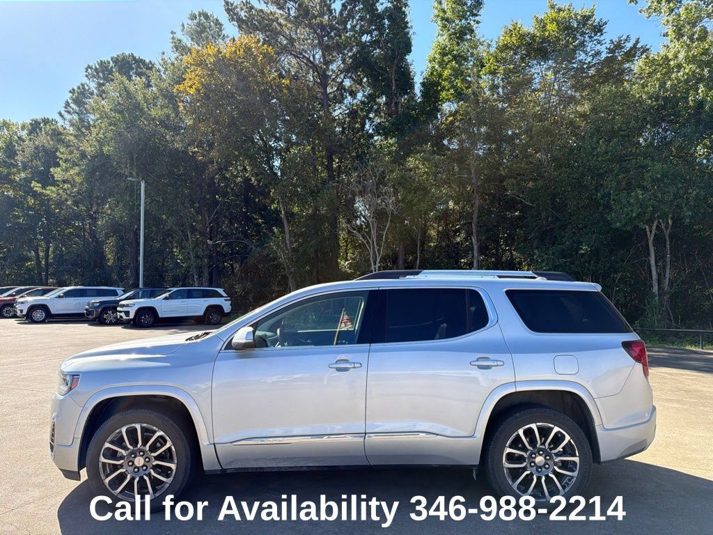Used 2020 GMC Acadia Denali w/ Technology Package FWD image 2