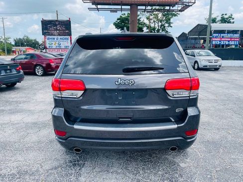 Used 2017 Jeep Grand Cherokee Overland RWD image 8