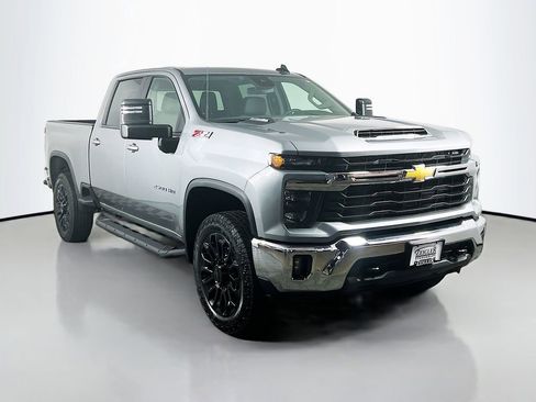 New 2026 Chevrolet Silverado 2500 LT image 3
