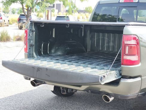 Used 2021 RAM 1500 Laramie w/ Sport Appearance Package AWD/4WD image 7
