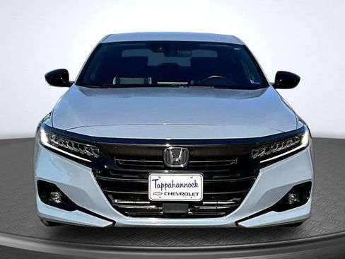 Used 2021 Honda Accord Sport image 2