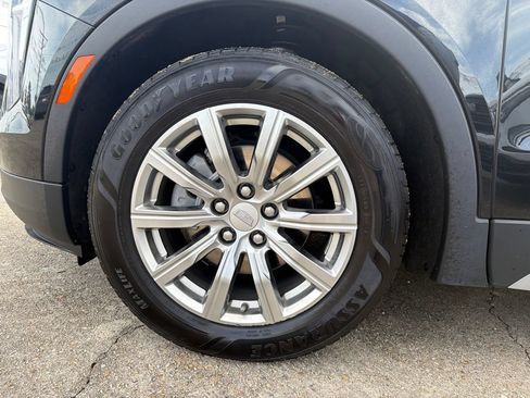 Used 2023 Cadillac XT4 Premium Luxury FWD image 7
