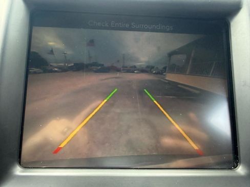 Used 2016 Chrysler 300 S RWD image 39