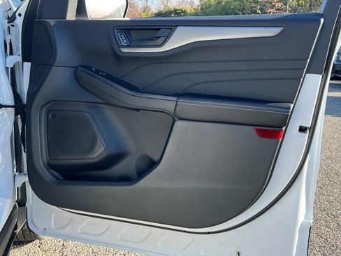 New 2026 Ford Escape Active image 7