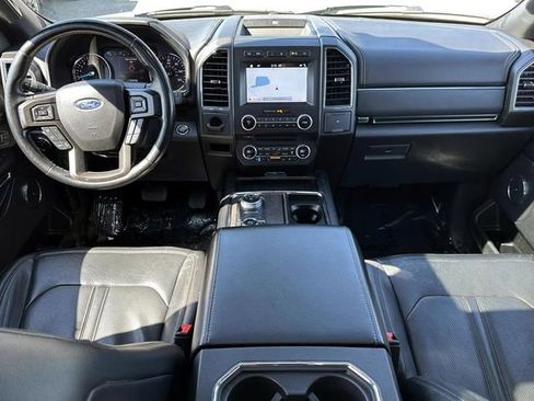 Used 2018 Ford Expedition Limited w/ Equipment Group 302A AWD/4WD image 16