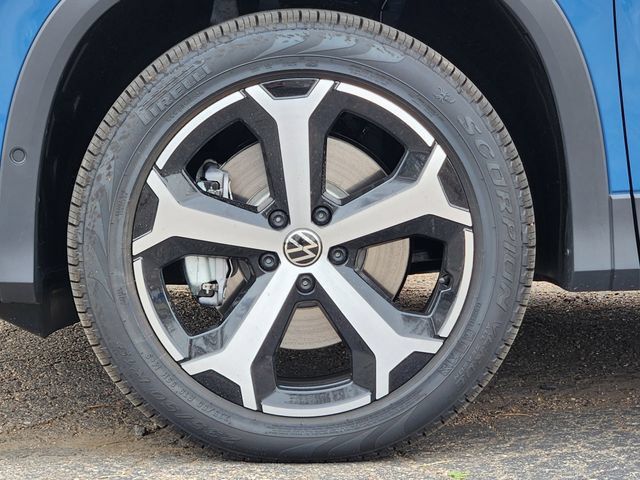 New 2026 Volkswagen Tiguan SE AWD/4WD image 9