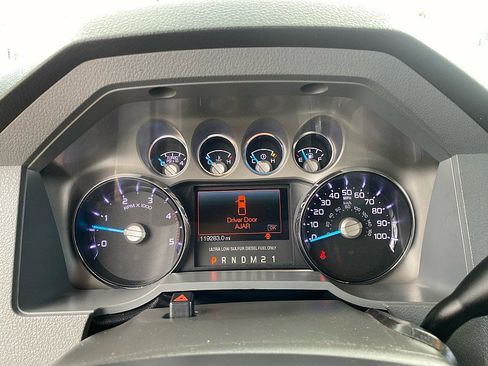 Used 2013 Ford F350 XLT w/ XLT Premium Pkg image 24