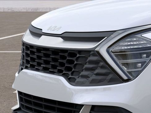 New 2025 Kia Sportage LX image 12