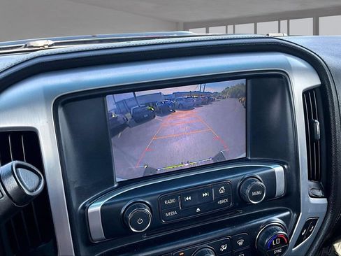 Used 2015 GMC Sierra 2500 SLT w/ Suspension Package, Off-Road RWD image 22