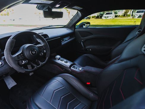 Used 2022 Maserati MC20 Coupe image 32