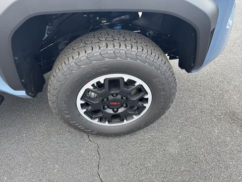 New 2026 Toyota Tacoma TRD Off-Road AWD/4WD image 10
