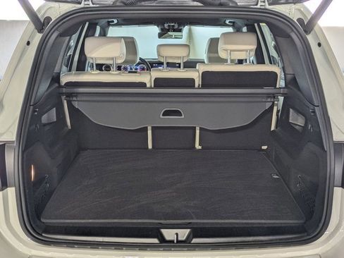 New 2025 Mercedes-Benz GLB 250 4MATIC image 7