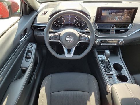 New 2025 Nissan Altima 2.5 SV w/ SV Premium Package image 25
