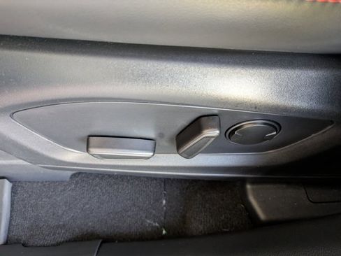 Certified 2025 Ford Explorer ST image 23