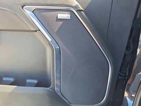 Certified 2023 GMC Sierra 1500 SLT w/ SLT Premium Package AWD/4WD image 17