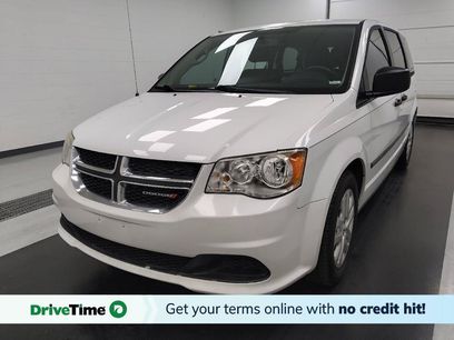 Used 2016 Dodge Grand Caravan American Value Package w/ UConnect Hands-Free Group