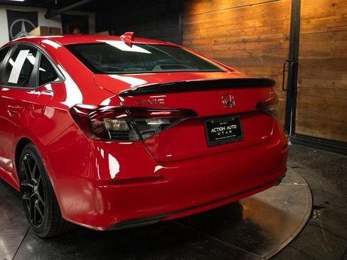 Used 2025 Honda Civic Sport image 6