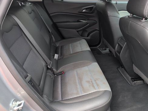 Used 2025 Chevrolet Trax LT FWD image 37