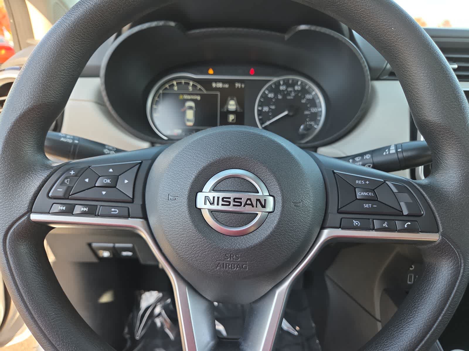Used 2021 Nissan Versa SV FWD image 23