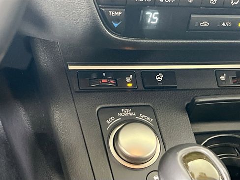 Used 2013 Lexus ES 350 image 19