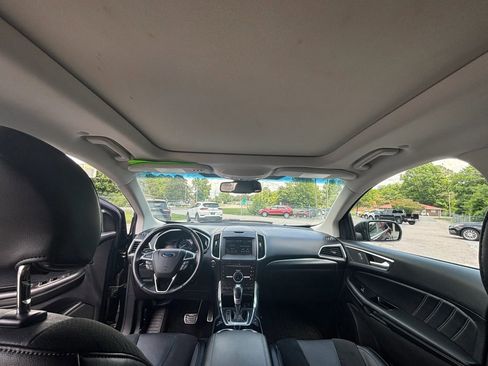 Used 2015 Ford Edge Sport w/ Equipment Group 401A AWD/4WD image 18