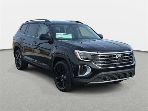 New 2026 Volkswagen Atlas SE image 3