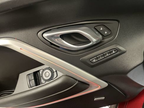 Used 2016 Chevrolet Camaro LT RWD image 16
