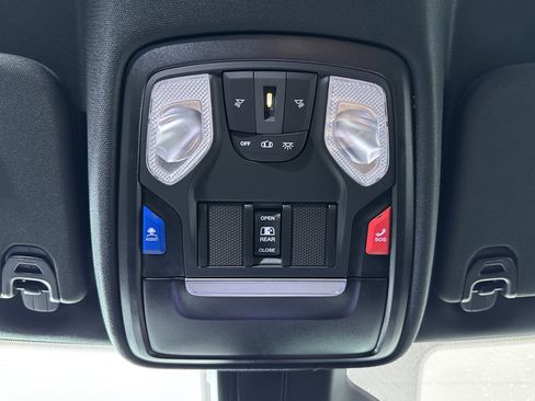 New 2026 RAM 1500 Big Horn w/ Night Edition image 32