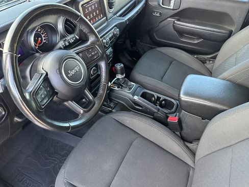 Used 2022 Jeep Wrangler Willys image 4