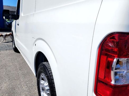 Used 2015 Nissan NV 2500 SV w/ Technology Package image 19