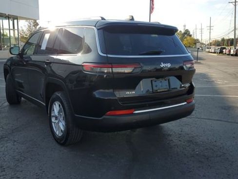 Used 2023 Jeep Grand Cherokee L Laredo w/ Luxury Tech Group I image 2