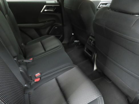 New 2026 Mitsubishi Outlander ES FWD image 24