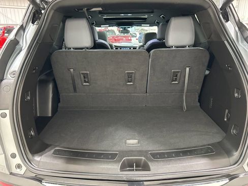 Used 2023 Buick Enclave Essence w/ Experience Buick Package image 30