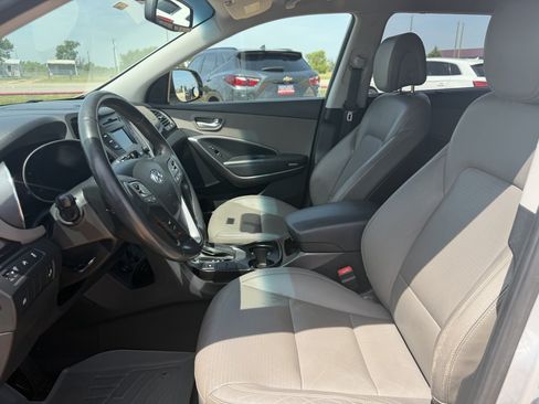 Used 2014 Hyundai Santa Fe GLS FWD image 11