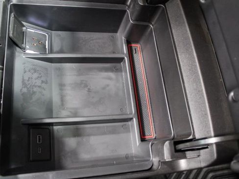 Used 2024 GMC Sierra 1500 AT4 w/ Technology Package image 25